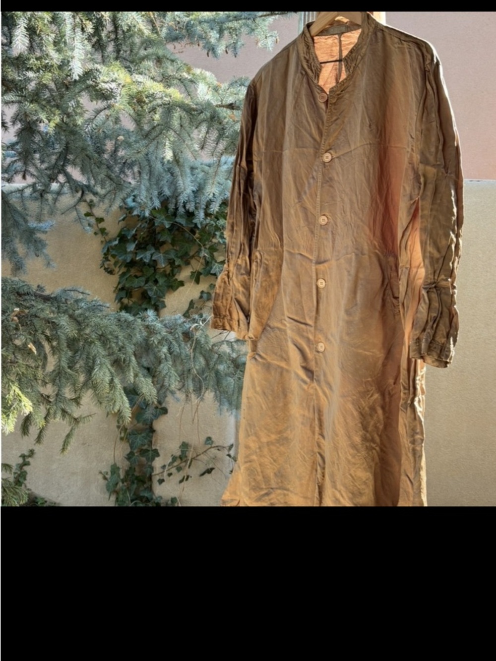 NWOT CP SHADES Satin Swing Coat Duster
Reasonable offers welcome